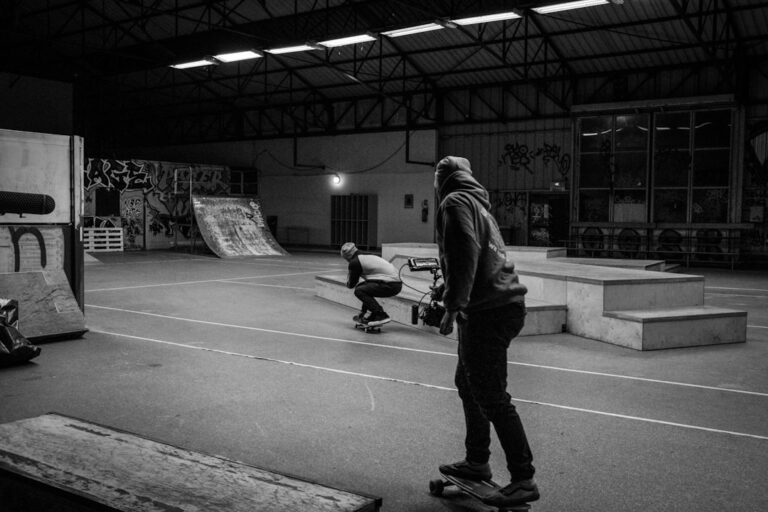 nietypowe sporty, joga dla młodzieży, parkour w szkole, ruch alternatywny